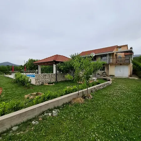 Holiday home Private Miletic